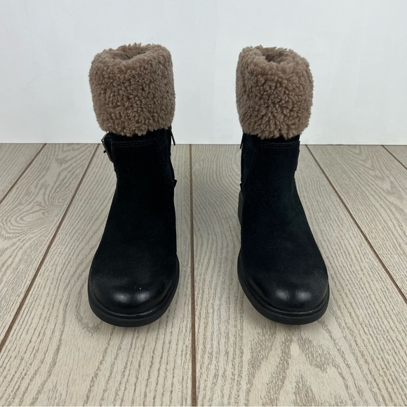 UGG Women's Harrison UGGplush Cuff Buckle Detailed Boots US6 Black $170 - Picture 2 of 8